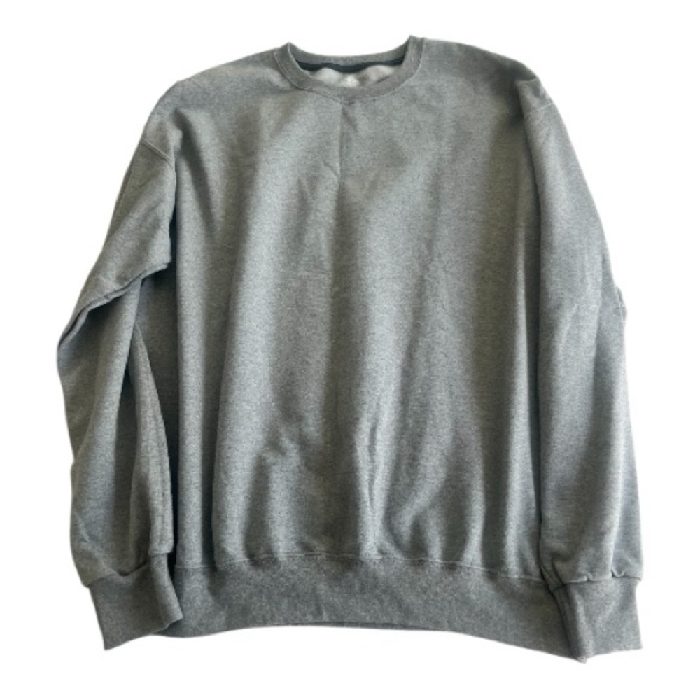 Athletic Works Grey Fleece-Crew Sweater Size XL (46-48)
Used once.